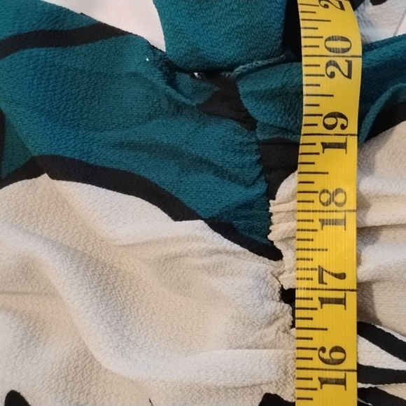 Premier Amour Emerald/Mult Floral Dress, Size: 18W, NWT - Picture 12 of 14